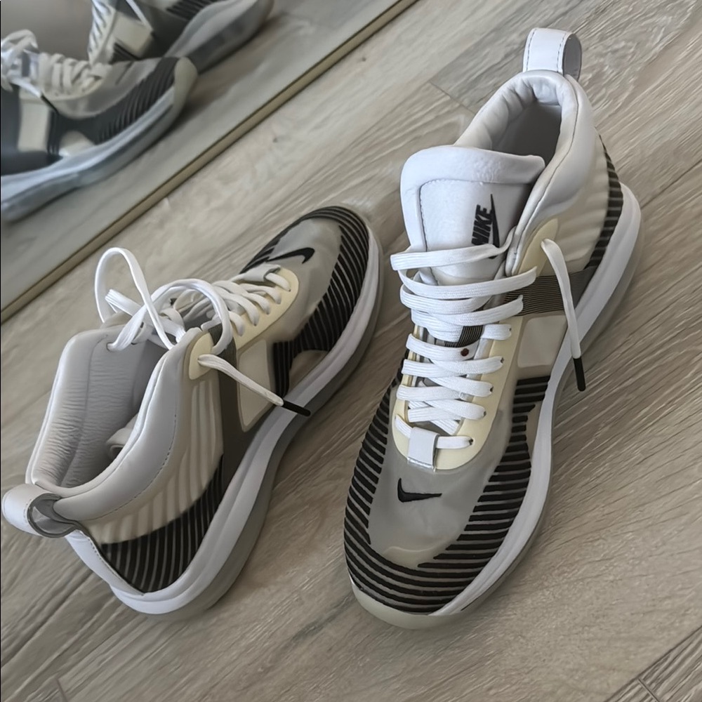 Nike John Elliot X lebron icon